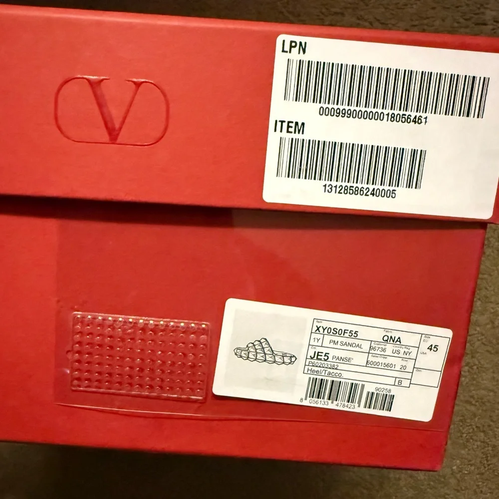 Valentino Roman Rockstud Slides Size 12 NWT - Picture 5 of 6